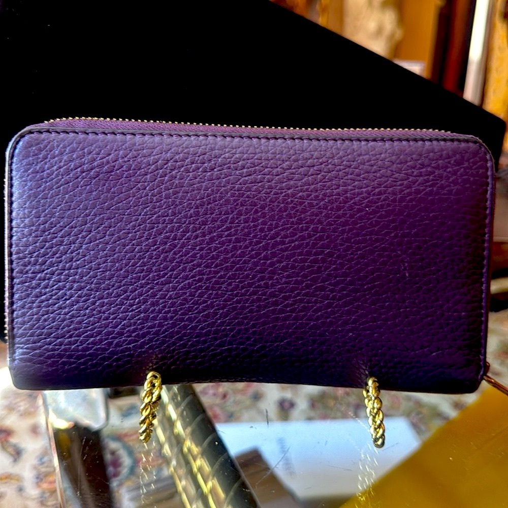 Tory Burch Plum Pebbled Leather Zip Wallet with Gold Logo - Picture 6 of 8